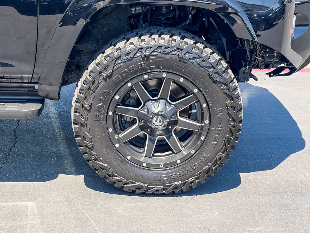 Thumbnail: 2018 Toyota 4Runner - 6