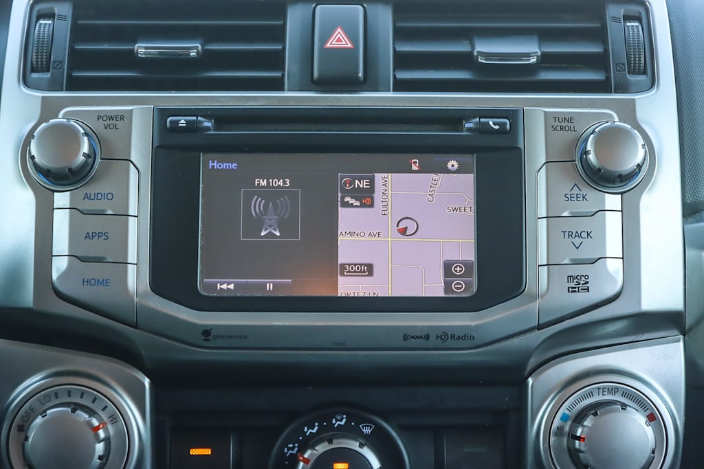 Thumbnail: 2017 Toyota 4Runner - 22