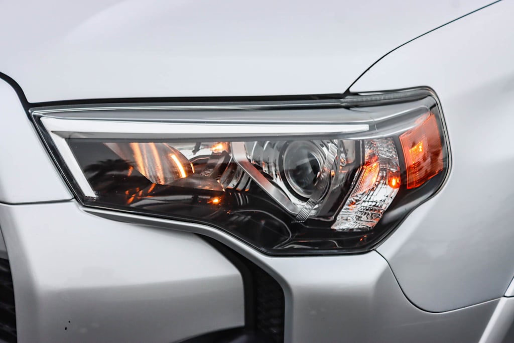 Thumbnail: 2019 Toyota 4Runner - 20