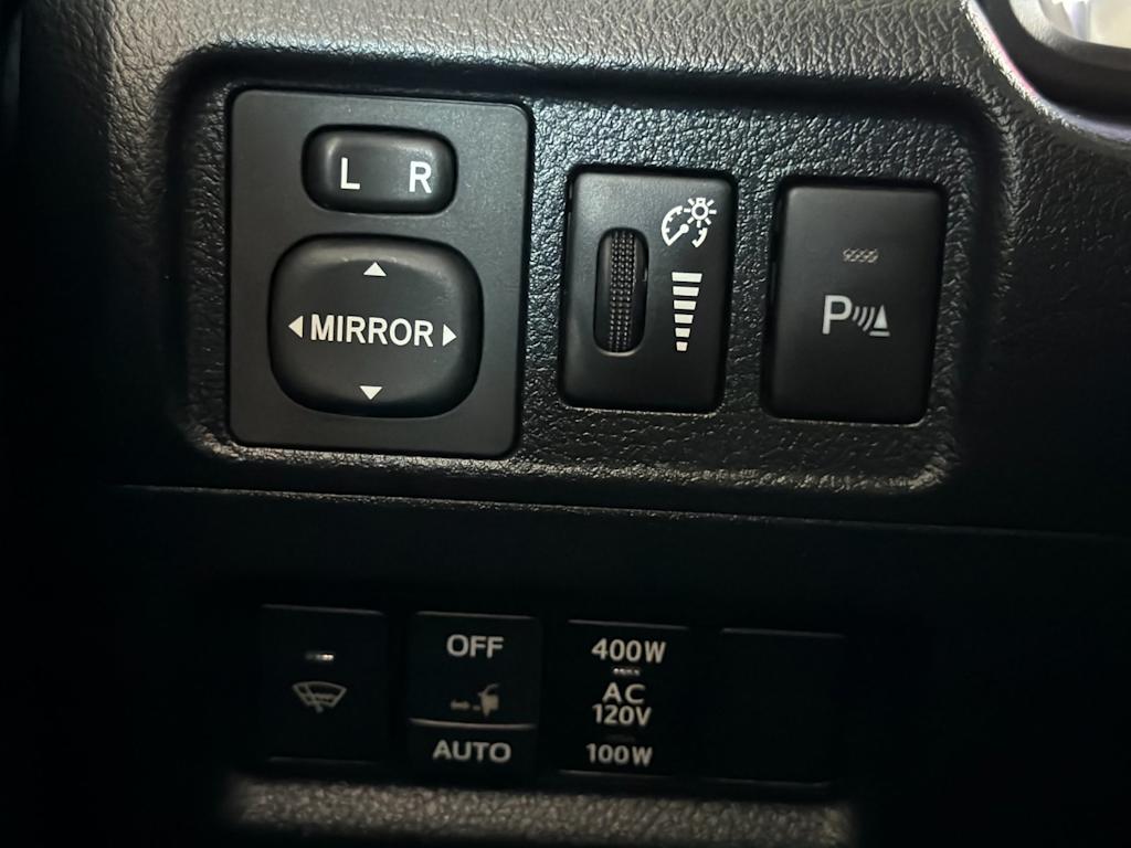 Thumbnail: 2019 Toyota 4Runner - 35