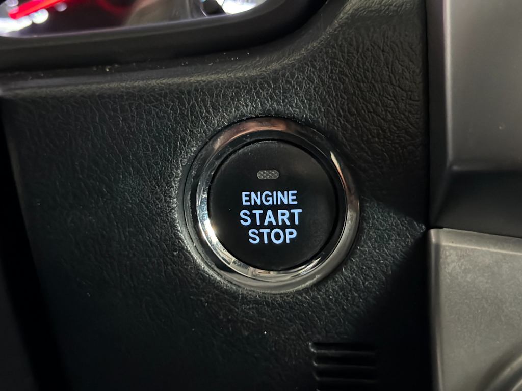 Thumbnail: 2019 Toyota 4Runner - 30