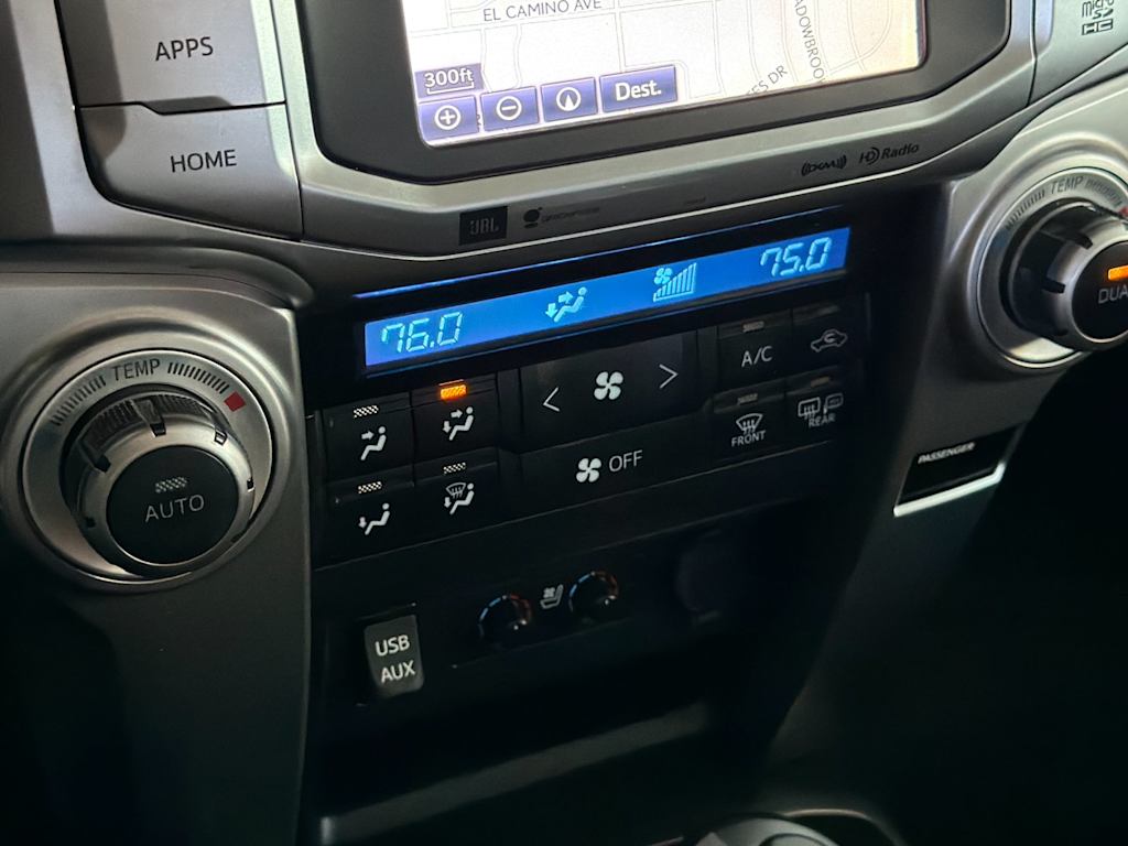 Thumbnail: 2019 Toyota 4Runner - 29