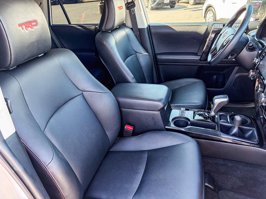 Thumbnail: 2022 Toyota 4Runner - 10