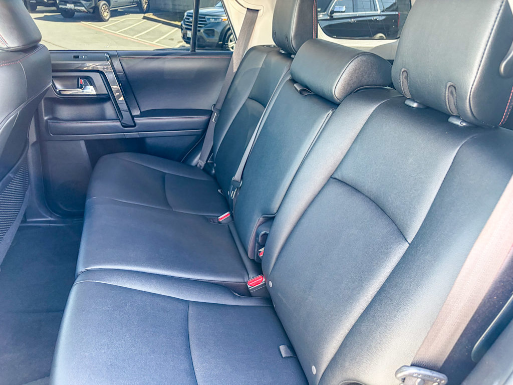 Thumbnail: 2022 Toyota 4Runner - 12