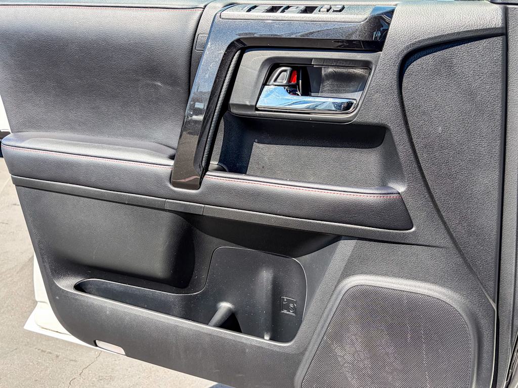 Thumbnail: 2022 Toyota 4Runner - 24