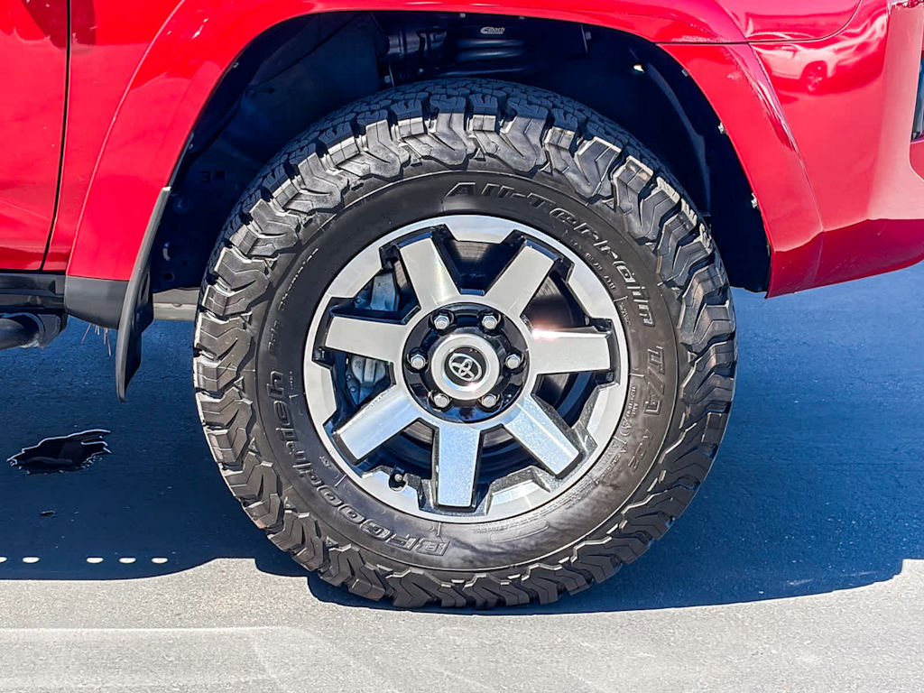 Thumbnail: 2023 Toyota 4Runner - 6