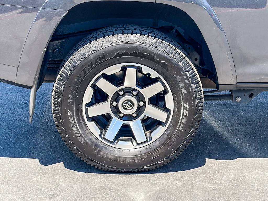 Thumbnail: 2023 Toyota 4Runner - 20