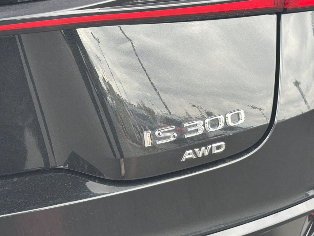 Thumbnail: 2024 Lexus ES - 7
