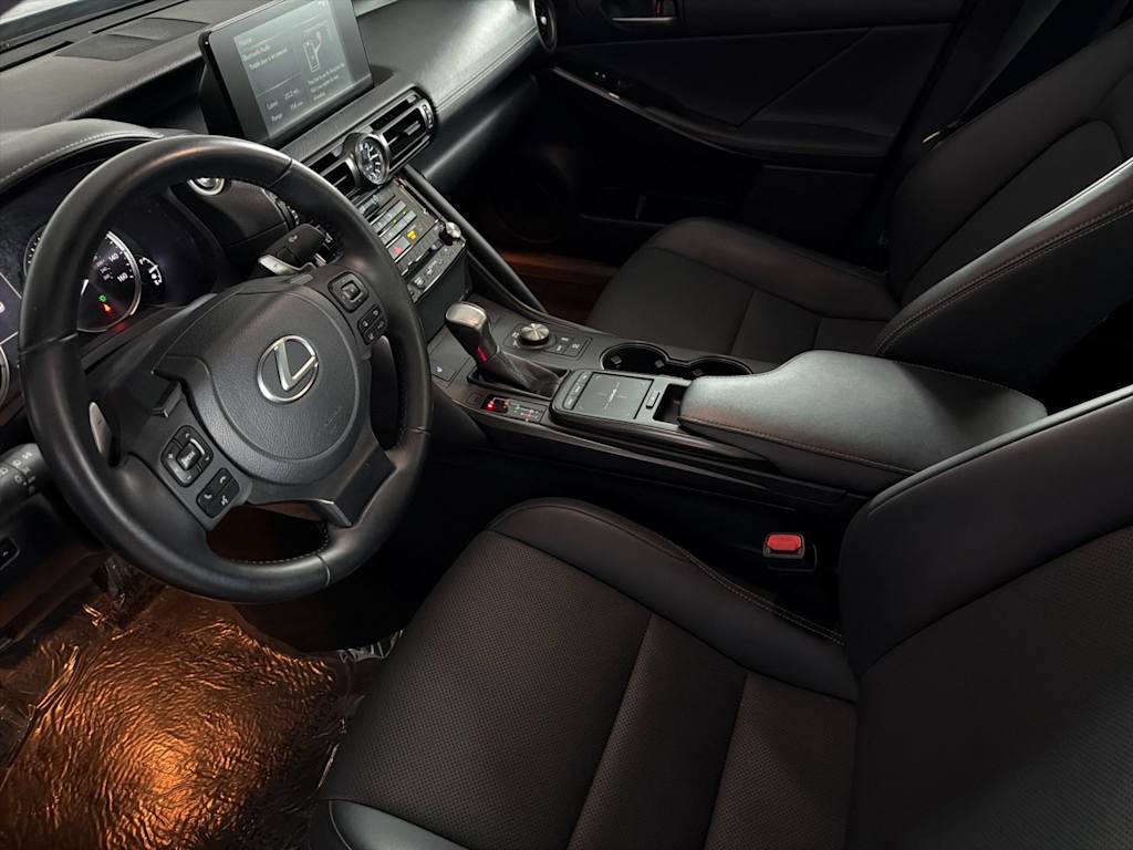 Thumbnail: 2024 Lexus ES - 10
