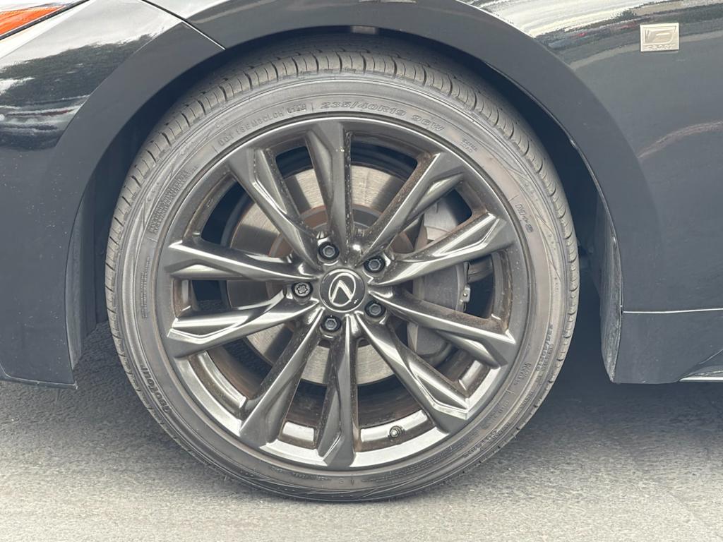 Thumbnail: 2024 Lexus ES - 8
