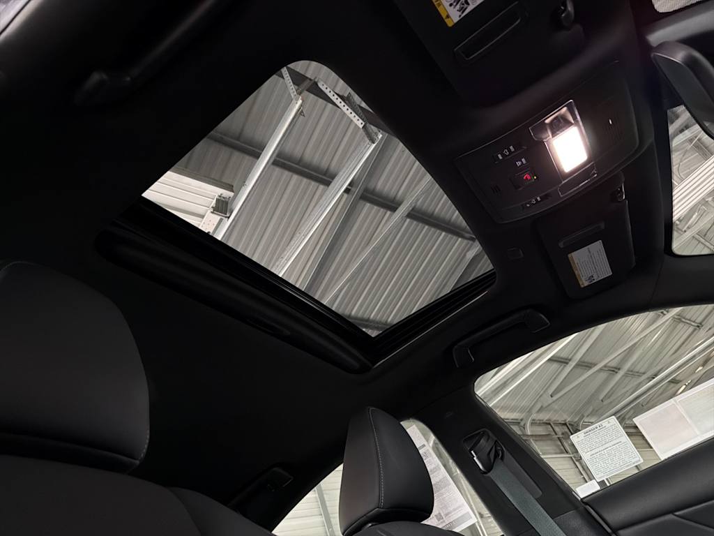 Thumbnail: 2024 Lexus ES - 22