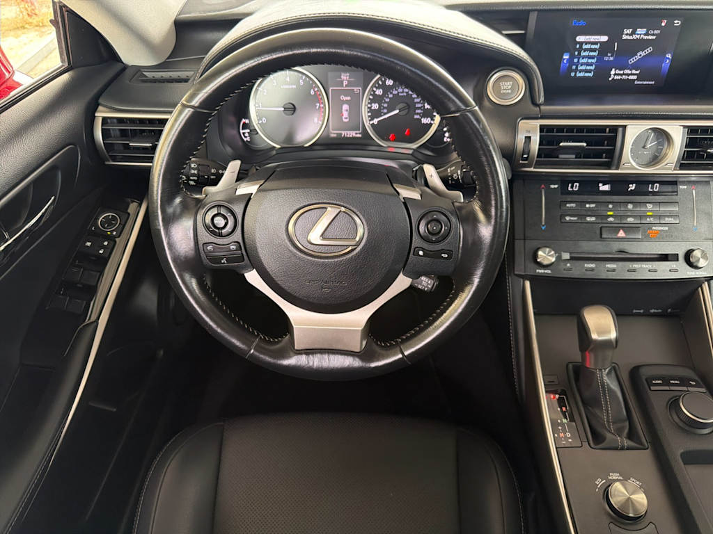 Thumbnail: 2016 Lexus IS - 11