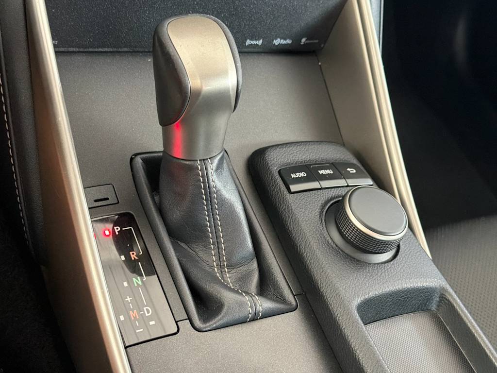 Thumbnail: 2016 Lexus IS - 14