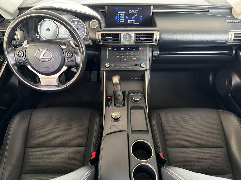 Thumbnail: 2016 Lexus IS - 2