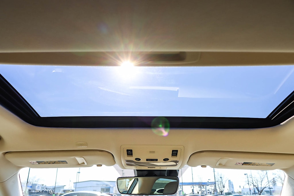 Thumbnail: 2018 Lexus IS - 23