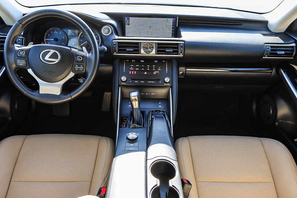 Thumbnail: 2018 Lexus IS - 3