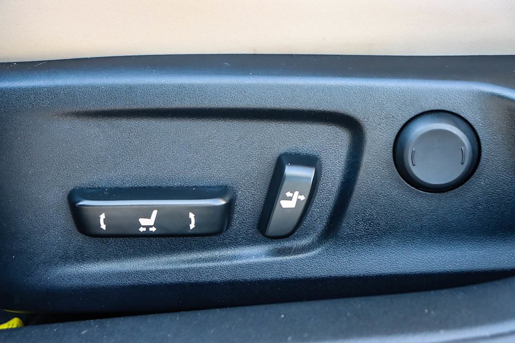 Thumbnail: 2018 Lexus IS - 25