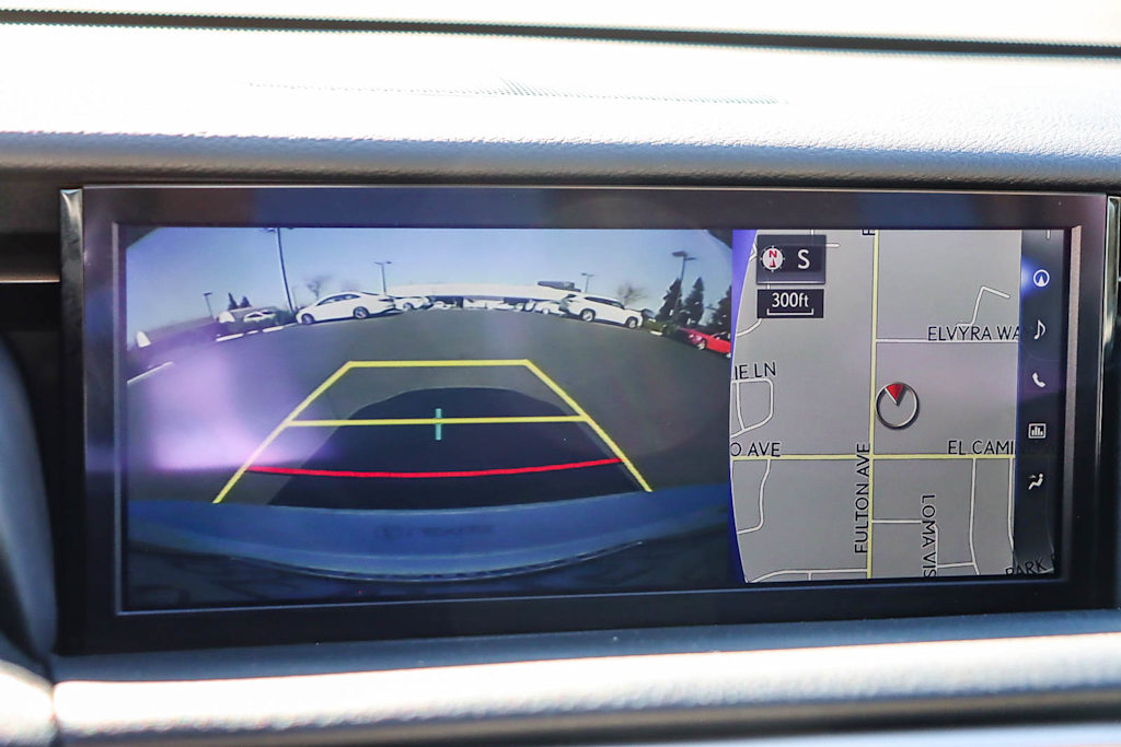 Thumbnail: 2018 Lexus IS - 26