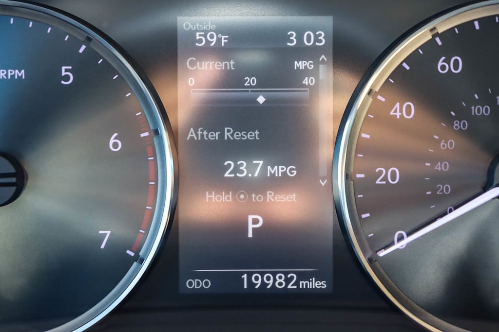 Thumbnail: 2018 Lexus IS - 16