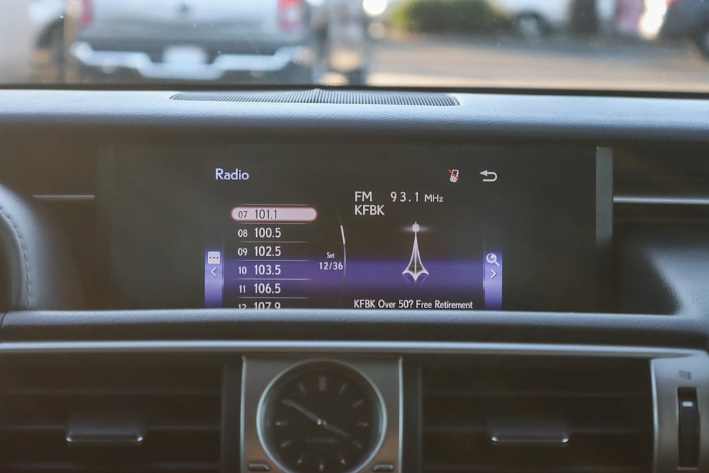 Thumbnail: 2016 Lexus IS - 22