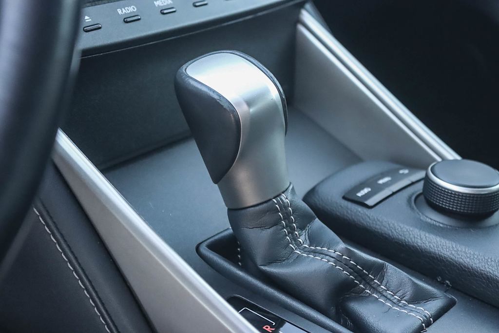 Thumbnail: 2016 Lexus IS - 14