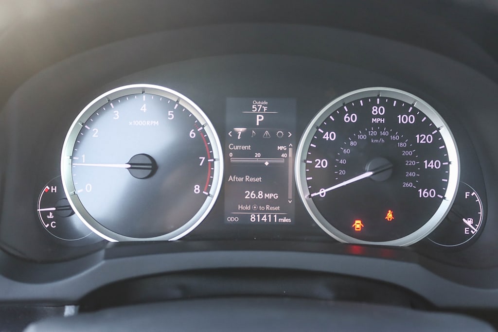 Thumbnail: 2016 Lexus IS - 15