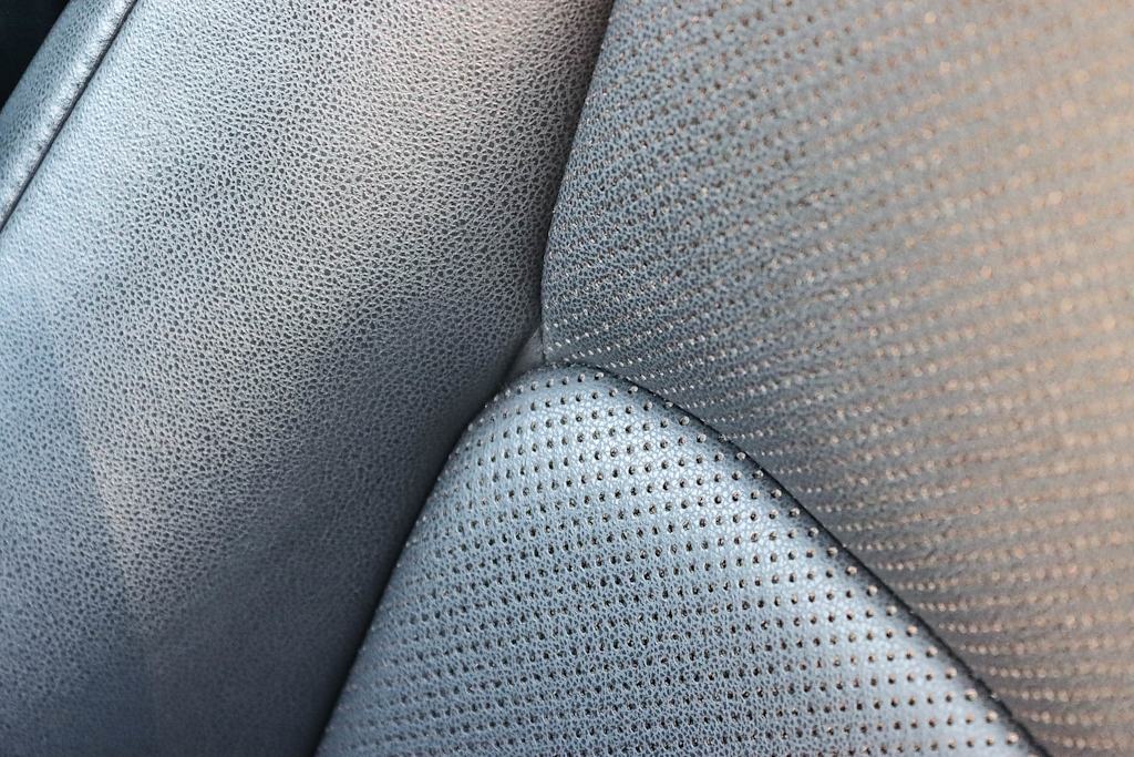 Thumbnail: 2016 Lexus IS - 27