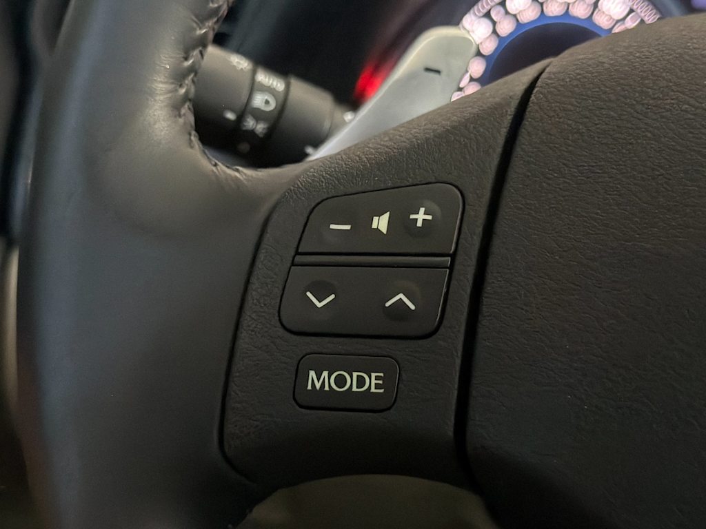 Thumbnail: 2010 Lexus IS - 28