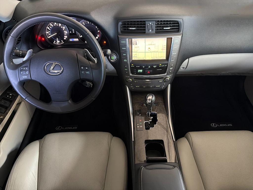 Thumbnail: 2010 Lexus IS - 2