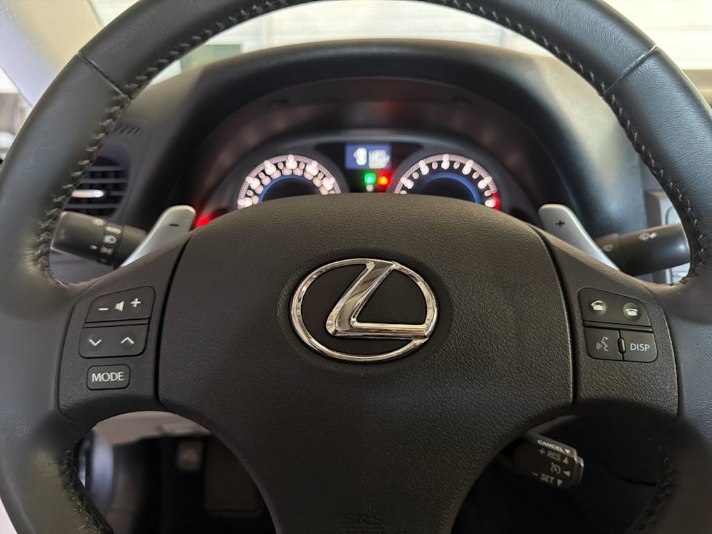 Thumbnail: 2010 Lexus IS - 27