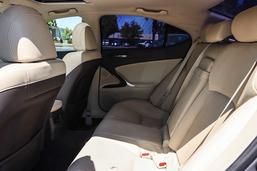 Thumbnail: 2012 Lexus IS - 11