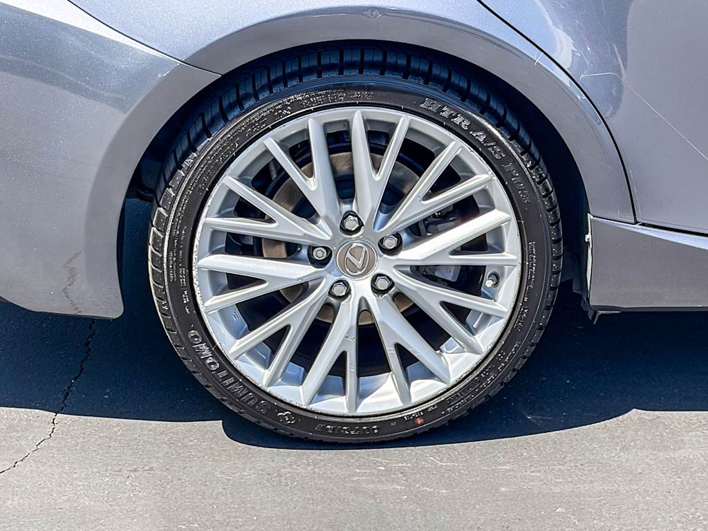 Thumbnail: 2015 Lexus IS - 20