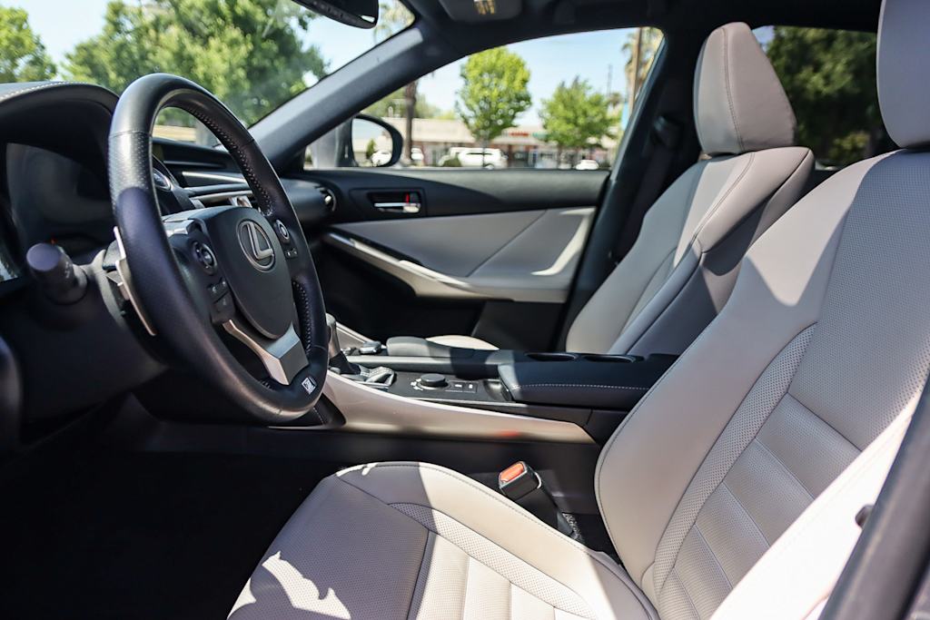 2015 Lexus IS 250 10