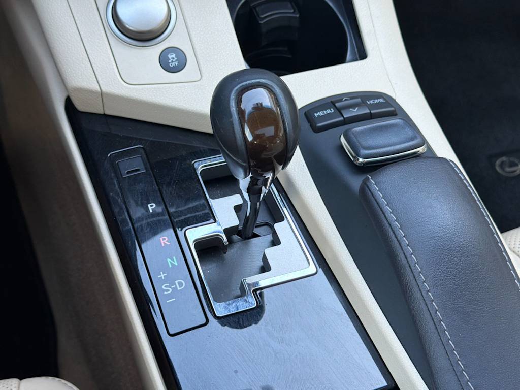 Thumbnail: 2015 Lexus ES - 14