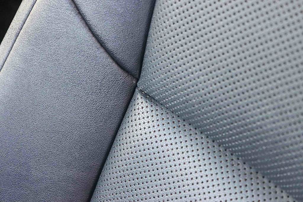 Thumbnail: 2015 Lexus ES - 27