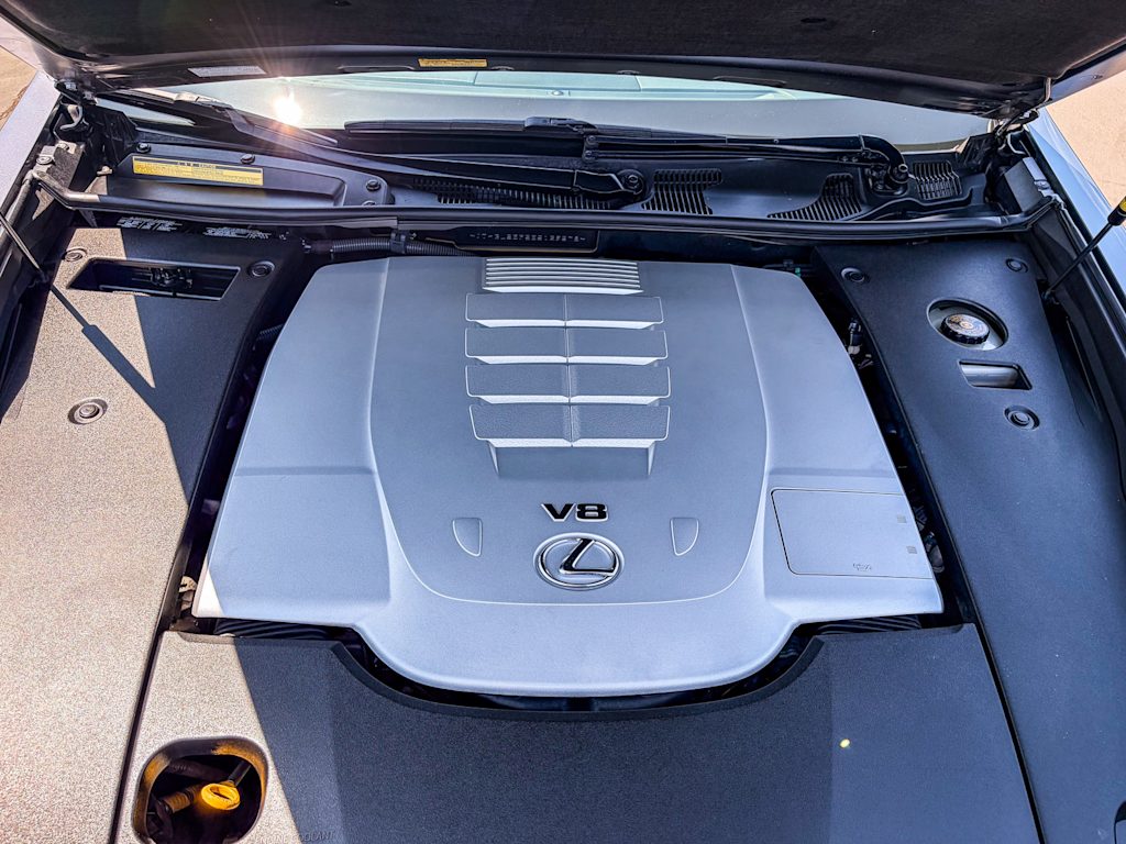 Thumbnail: 2014 Lexus LS - 8