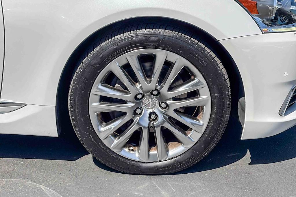 Thumbnail: 2017 Lexus LS - 6