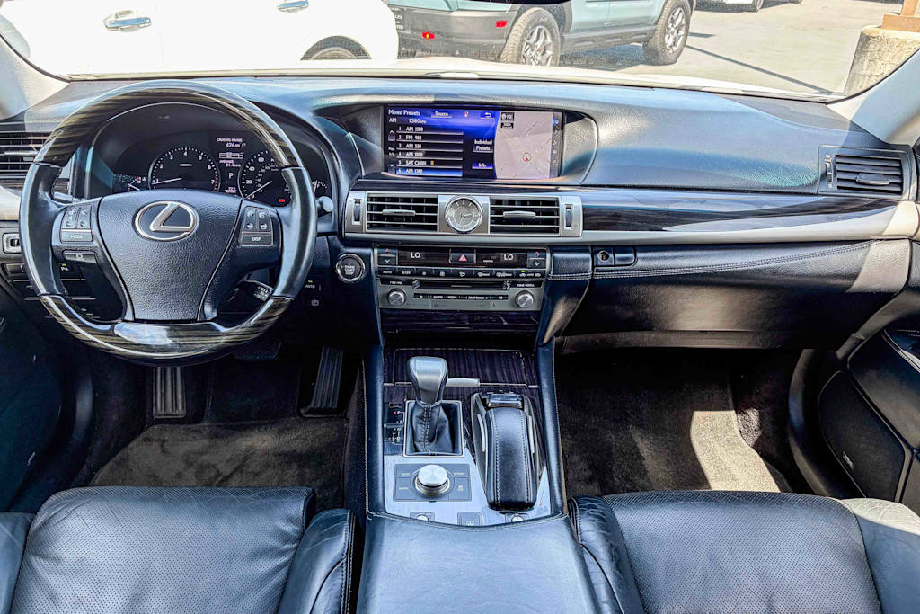 Thumbnail: 2017 Lexus LS - 2