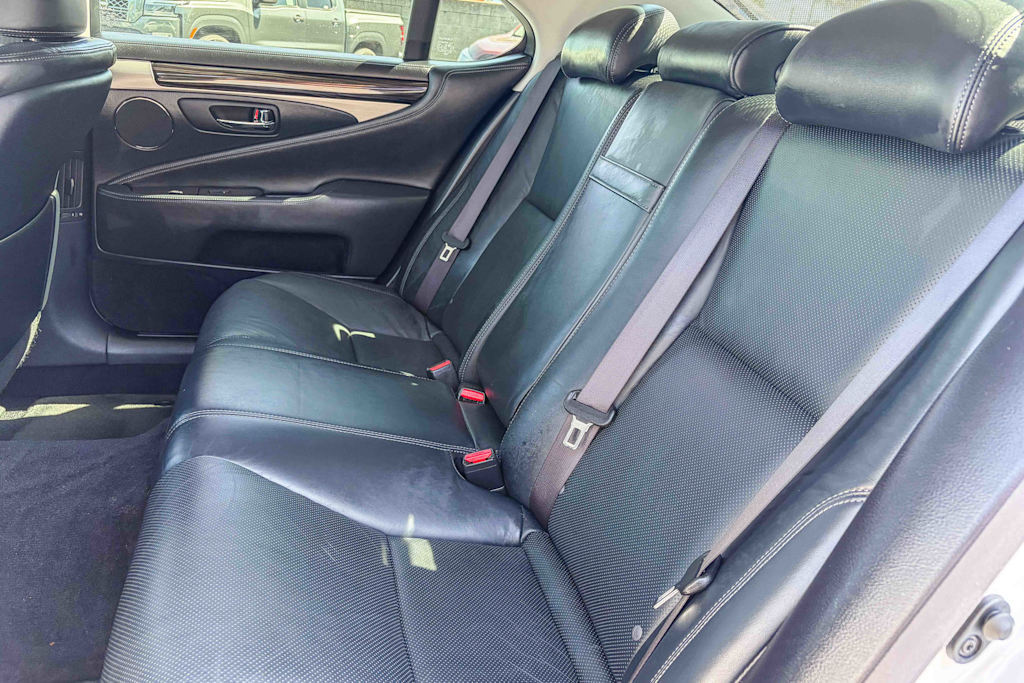 Thumbnail: 2017 Lexus LS - 10