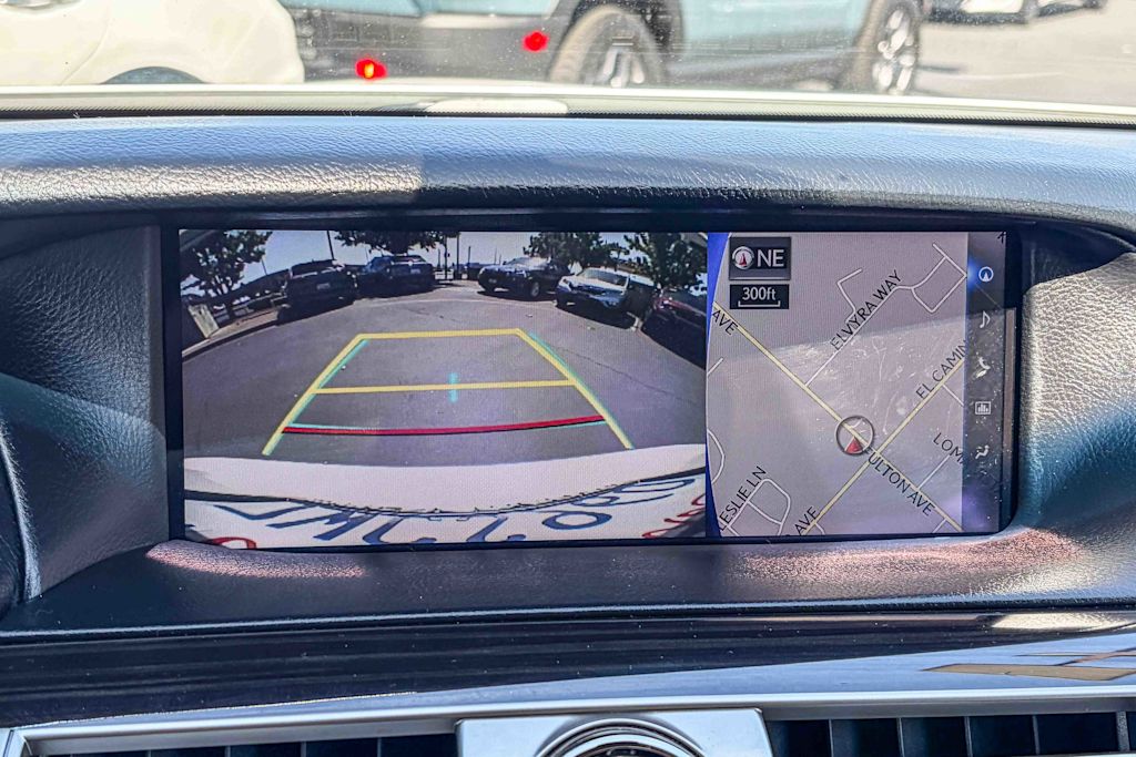 Thumbnail: 2017 Lexus LS - 24