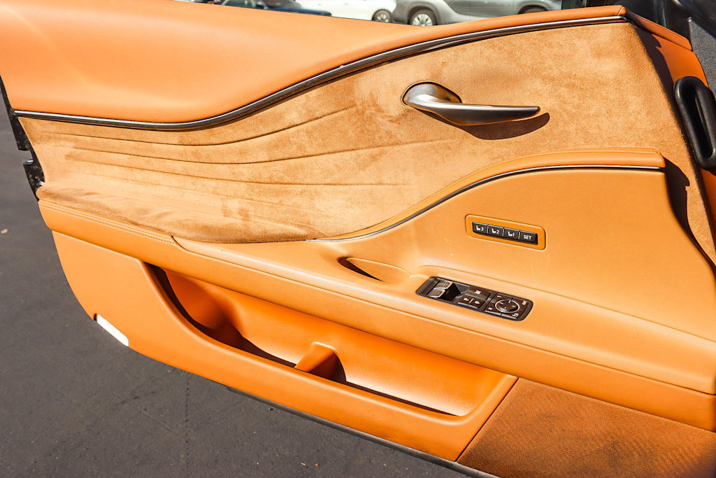 Thumbnail: 2021 Lexus LC - 21