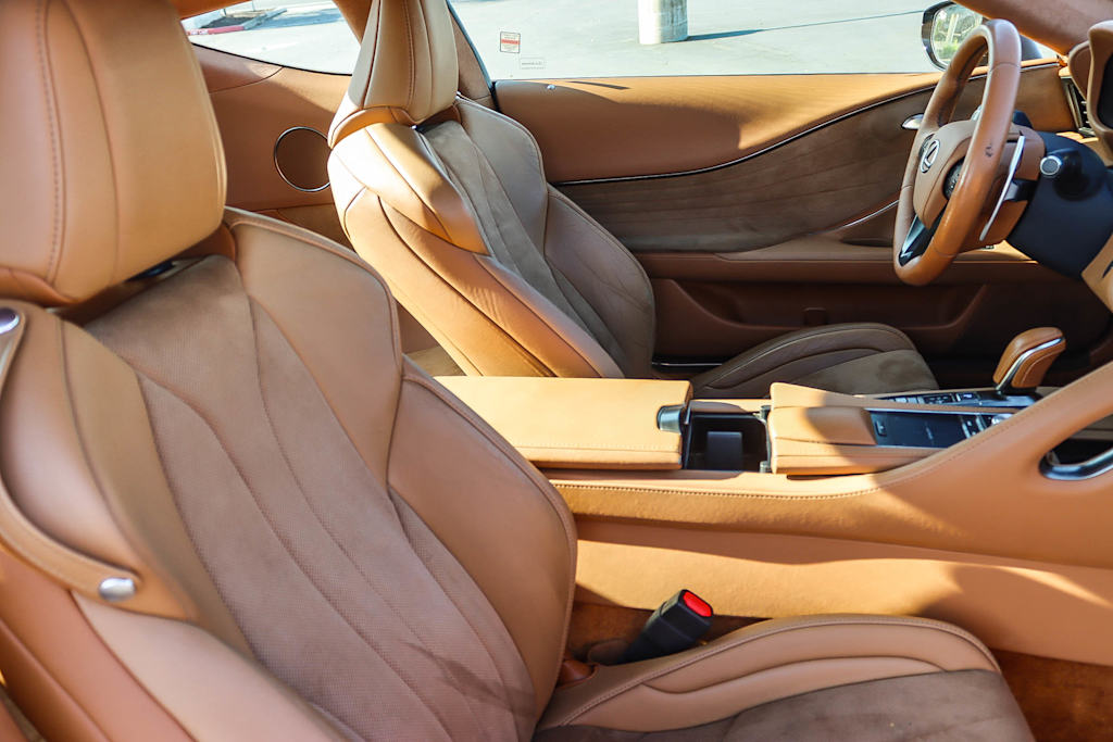 Thumbnail: 2021 Lexus LC - 10