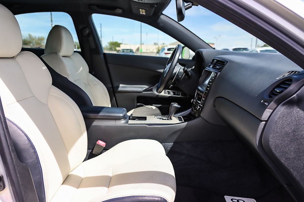 2013 Lexus IS F 9