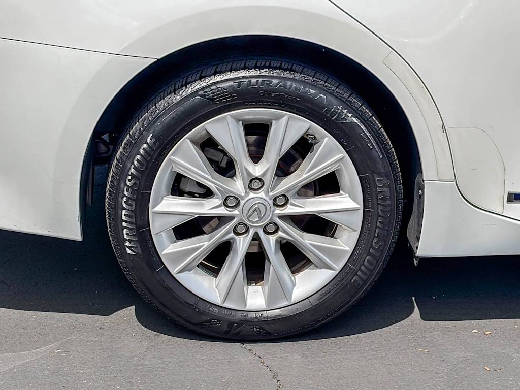 Thumbnail: 2013 Lexus ES - 20