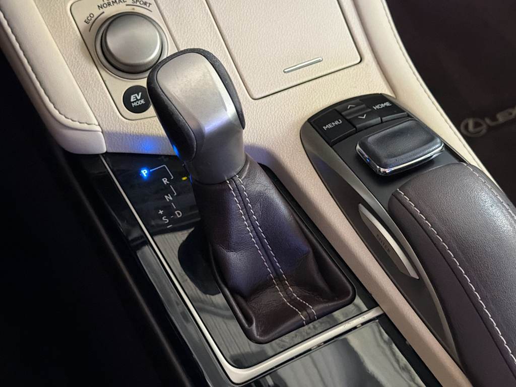 Thumbnail: 2016 Lexus ES - 14