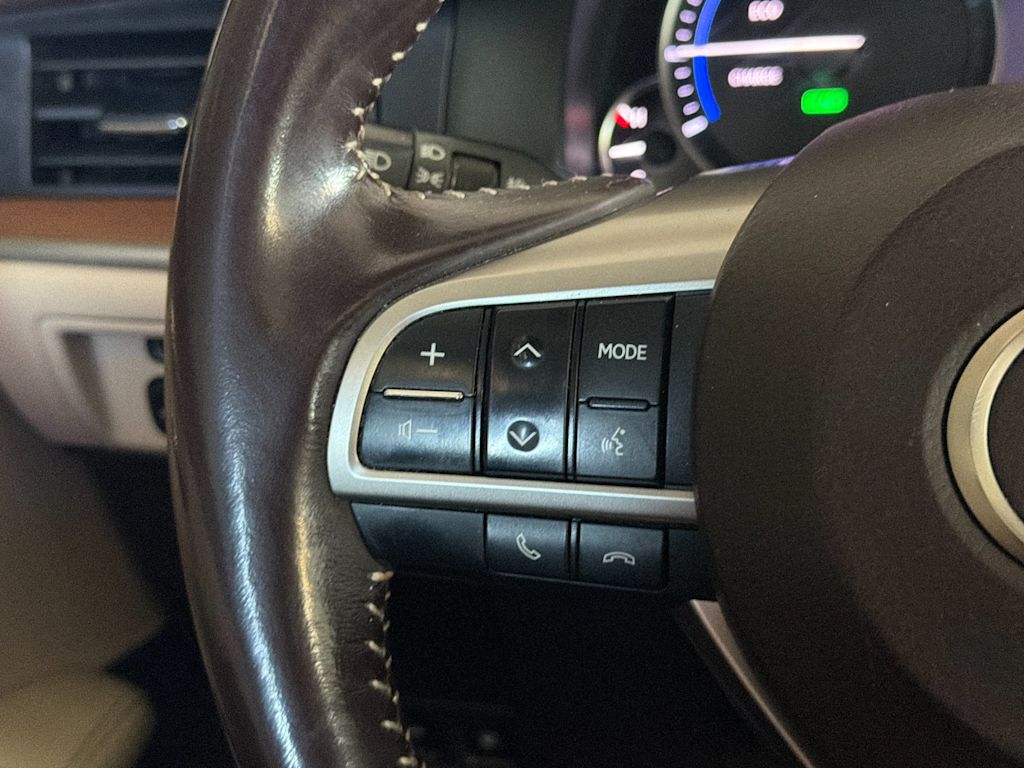 Thumbnail: 2016 Lexus ES - 27