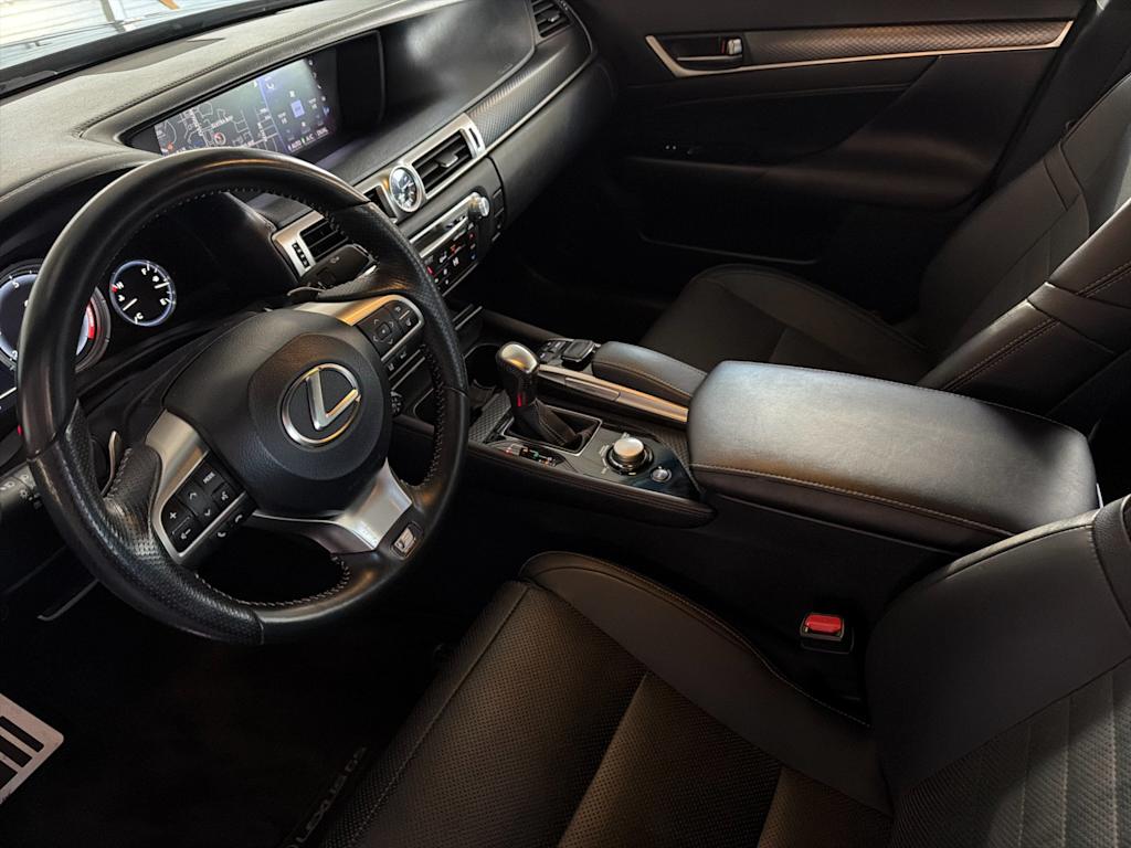 Thumbnail: 2018 Lexus GS - 9