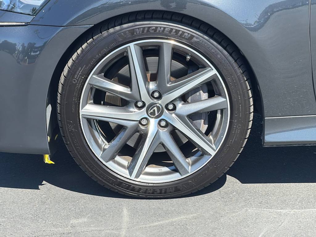 Thumbnail: 2018 Lexus GS - 8