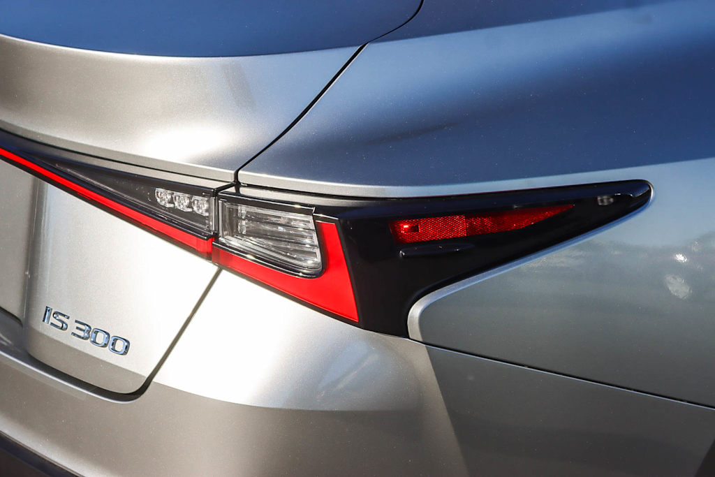 Thumbnail: 2021 Lexus IS - 16