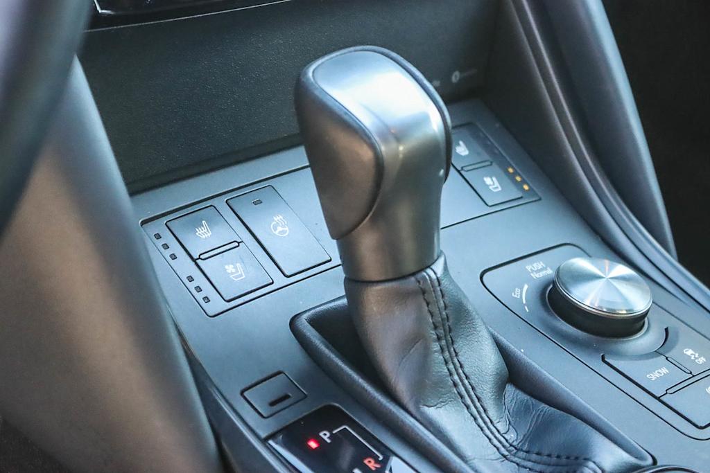 Thumbnail: 2021 Lexus IS - 13